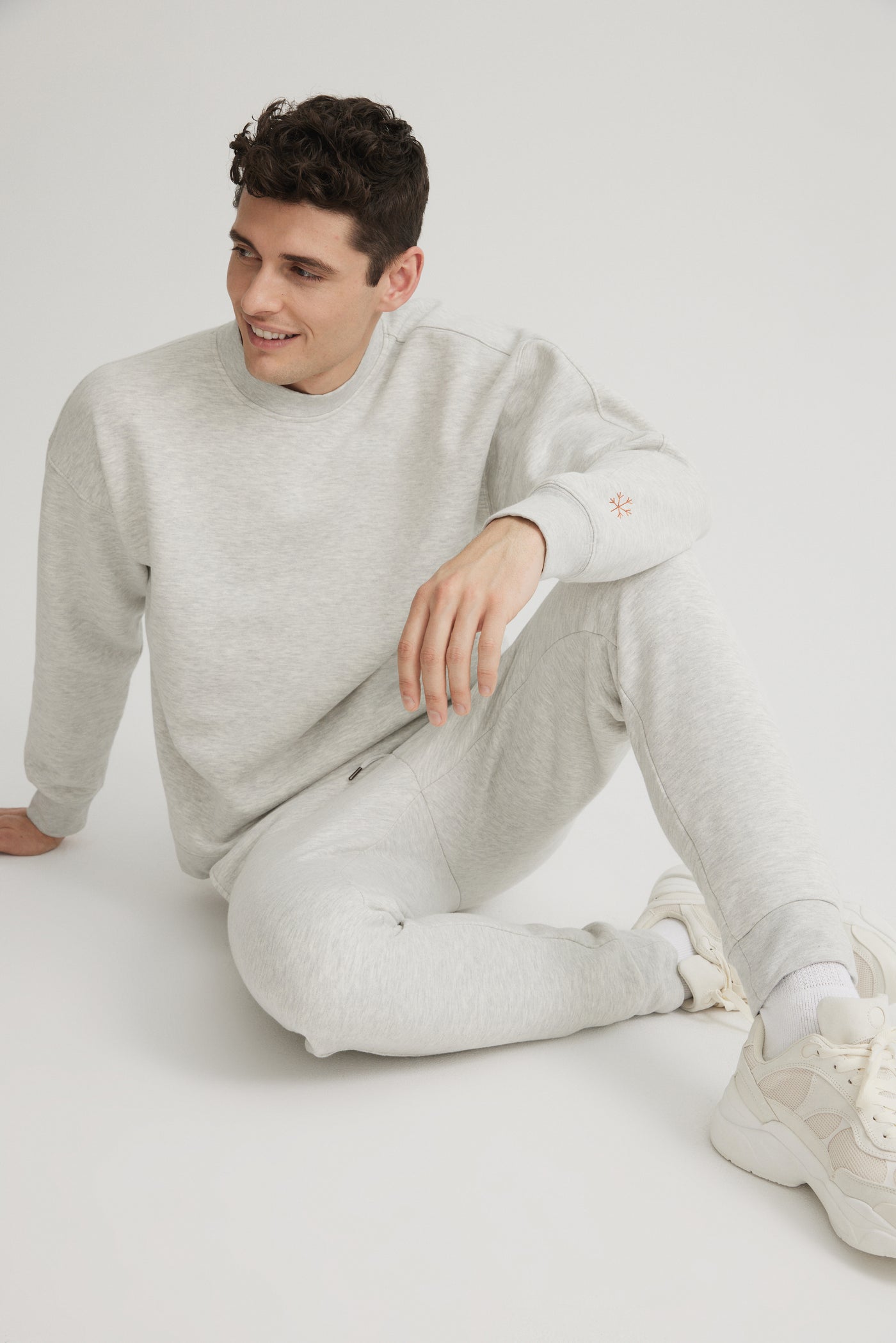 Top 8 Men's Sweatsuits for Ultimate Comfort in 2023